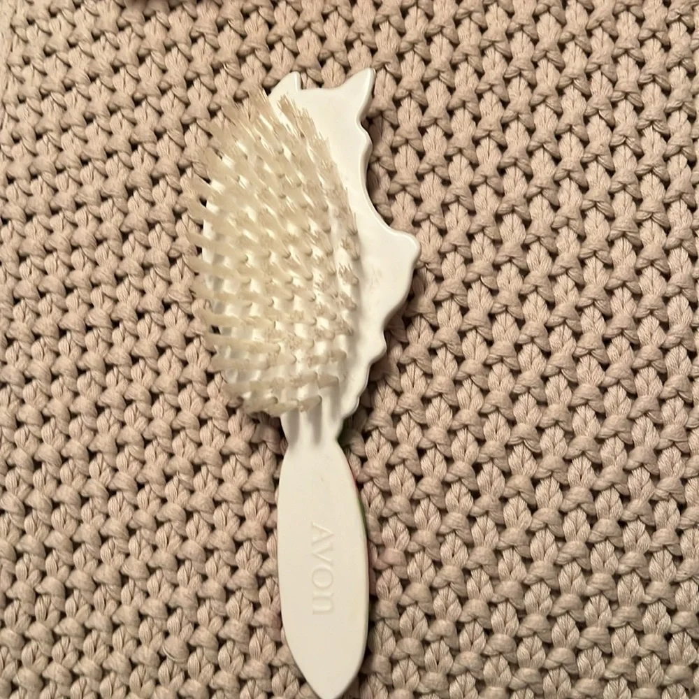 ☀️3 FOR $25 Child’s Hair Brush